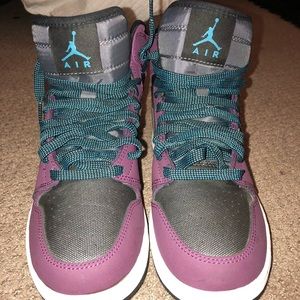 Nike shoes , purple x multi color